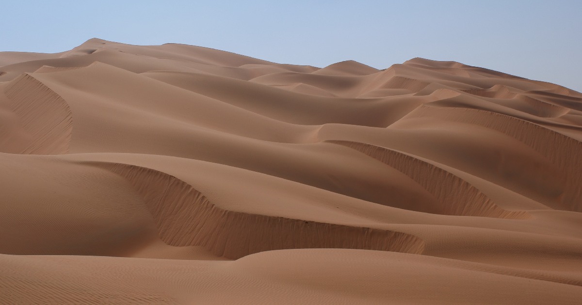 Rubʿ al-Khali  - largest deserts in the world