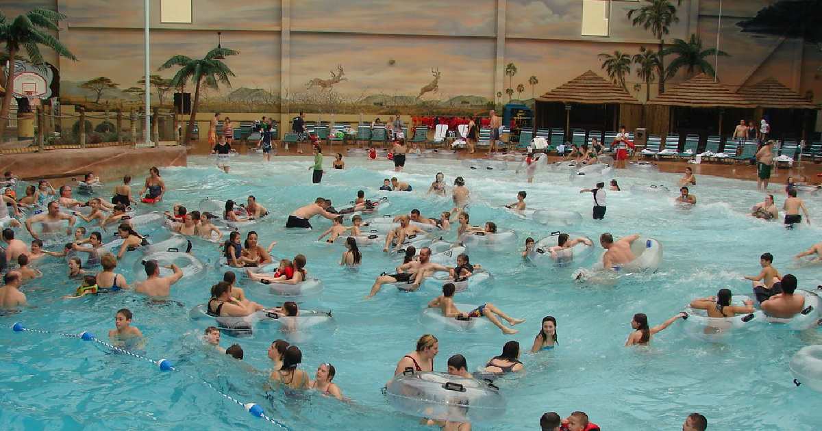 Kalahari Resorts Sandusky - largest indoor water parks in the world
